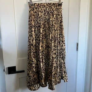 Leopard Midi Skirt - Size M - Everybody Talks